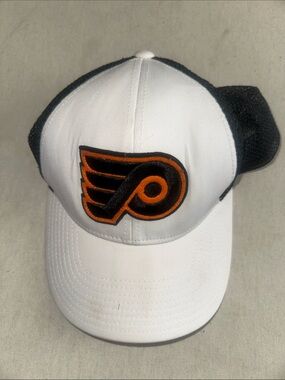 Mens OS White and Black Philadelphia Flyers Trucker Hat - Team Logo Cap